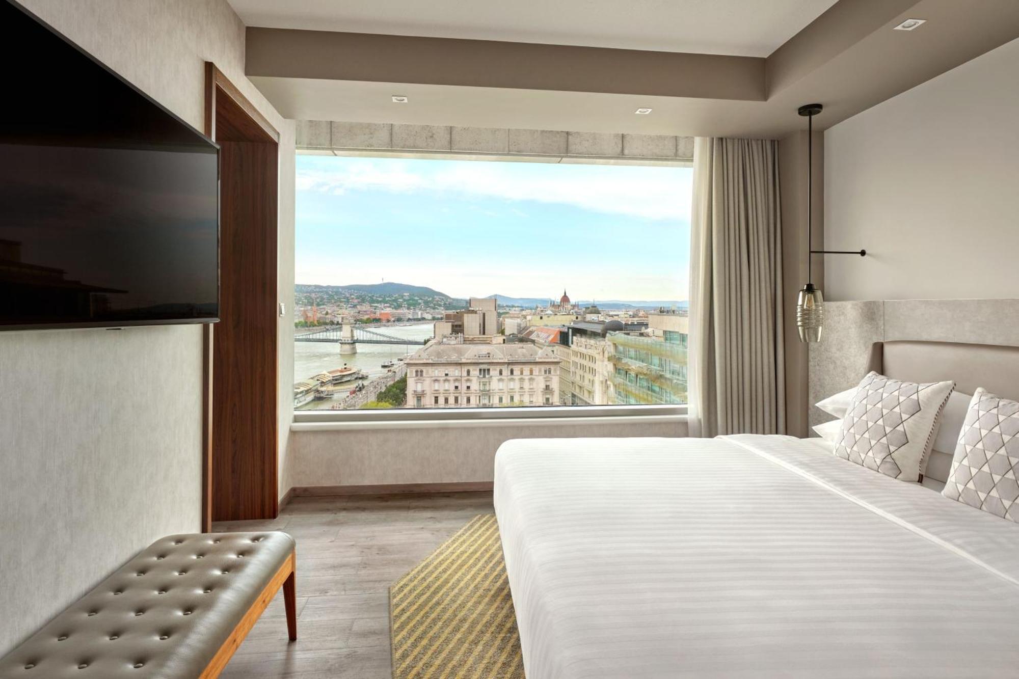 Отель Marriott