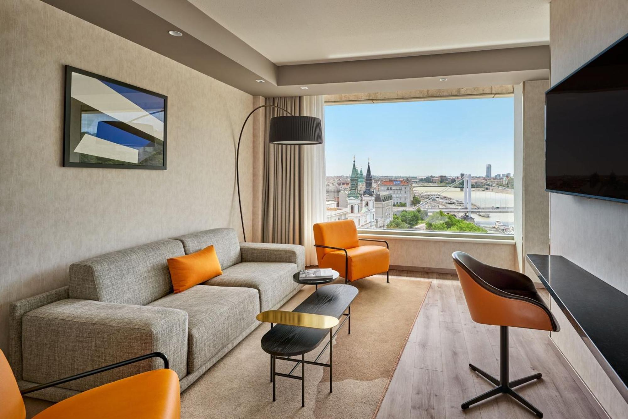 Отель Marriott